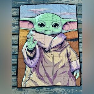 Weighted Star Wars Blanket with Green and Purple Baby Alien Design